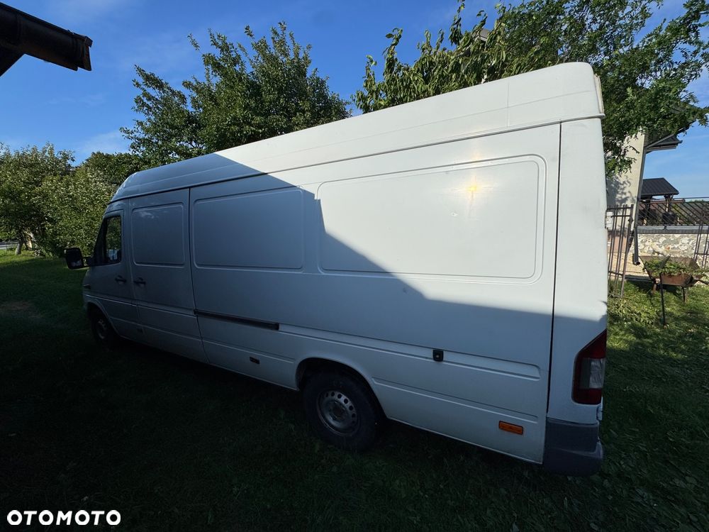 Mercedes-Benz Sprinter - 3