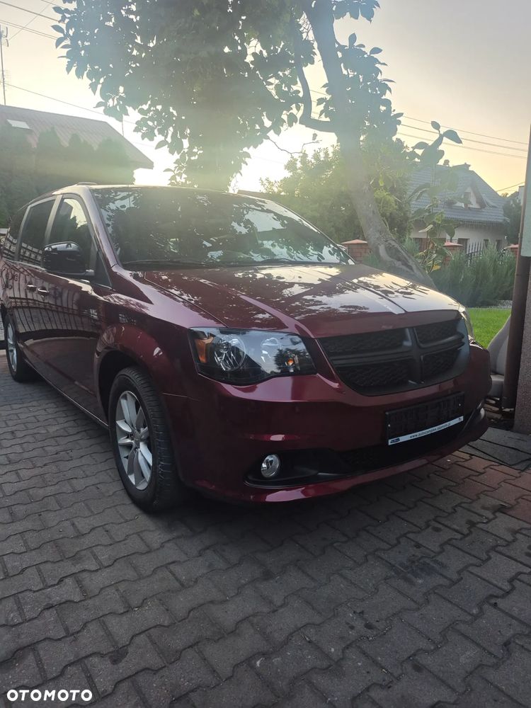 Dodge Grand Caravan 3.6 R/T - 17