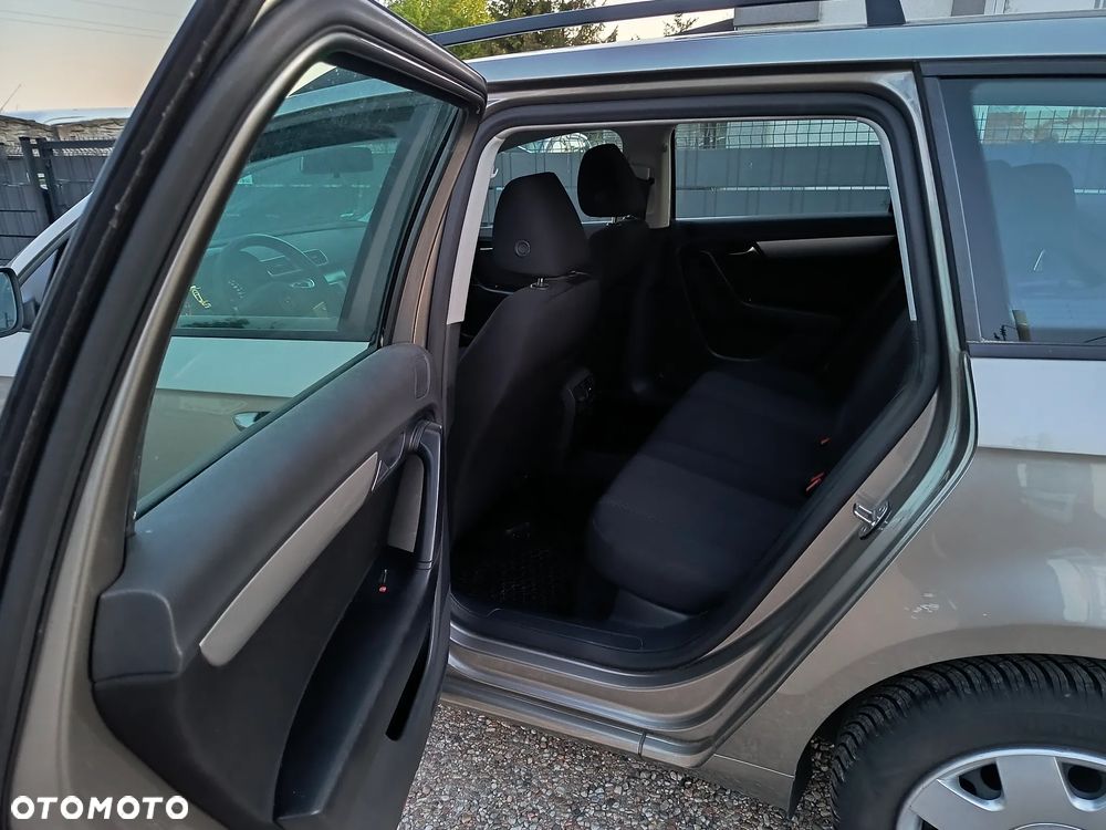 Volkswagen Passat 1.4 TSI BMT Comfortline - 9