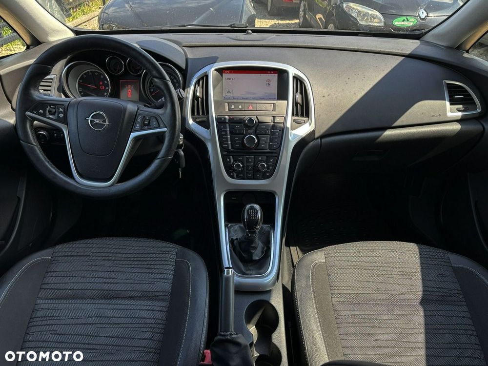 Opel Astra 1.4 Turbo Style - 26