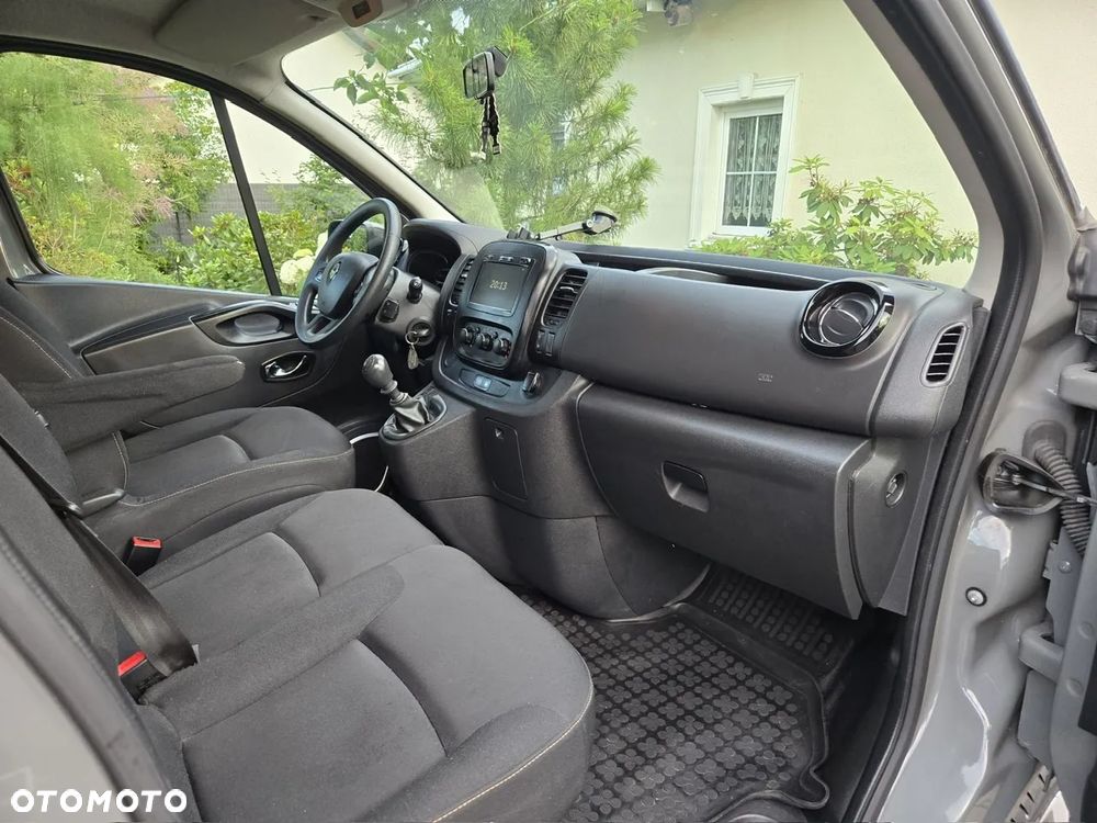 Renault Trafic Grand Passenger 3,0t Business - 25