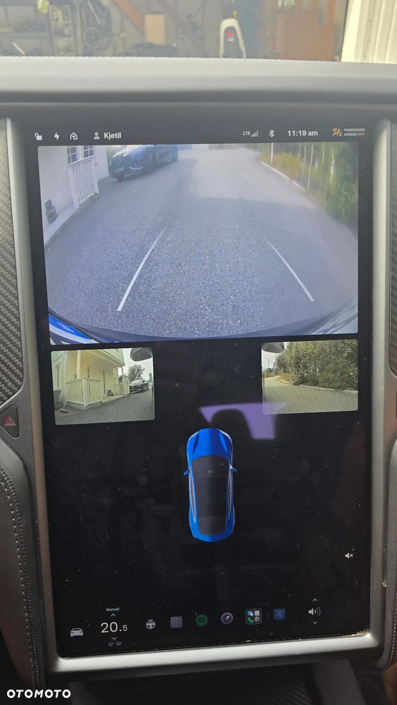 Tesla Model S - 23