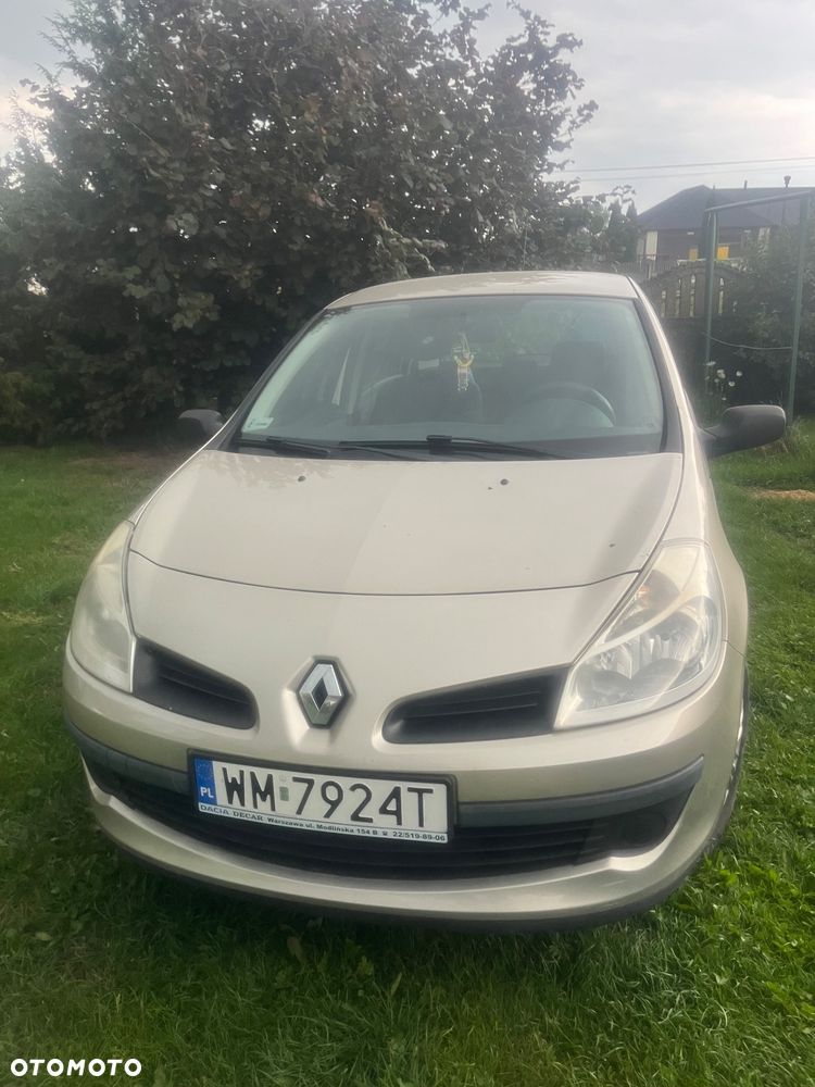 Renault Clio - 1