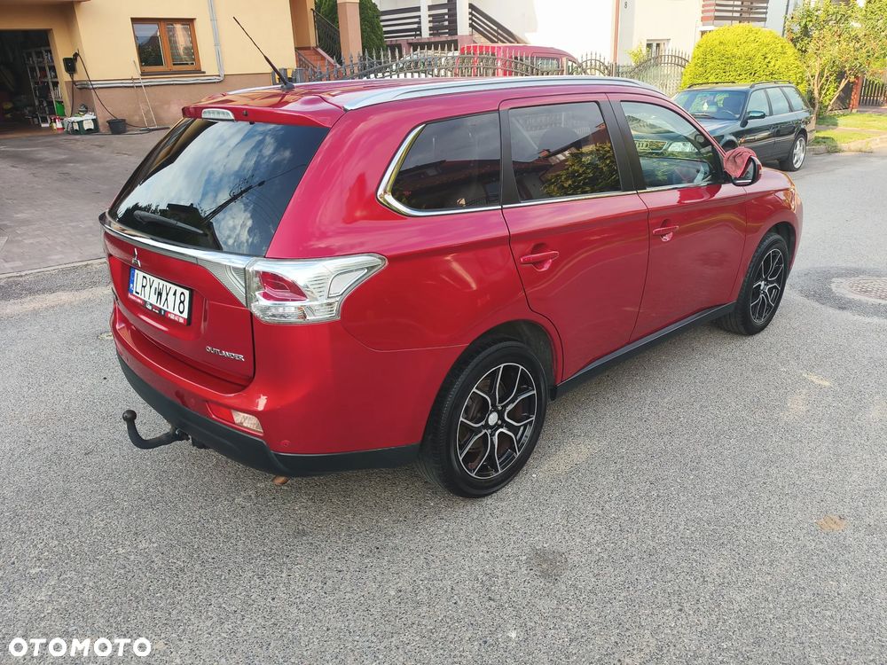 Mitsubishi Outlander 2.0 2WD CVT Diamant Edition - 4