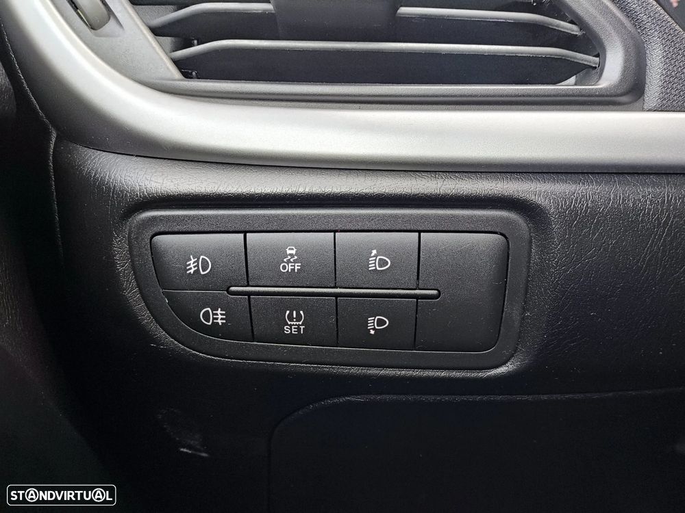 Fiat Tipo Station Wagon 1.3 M-Jet Street - 25