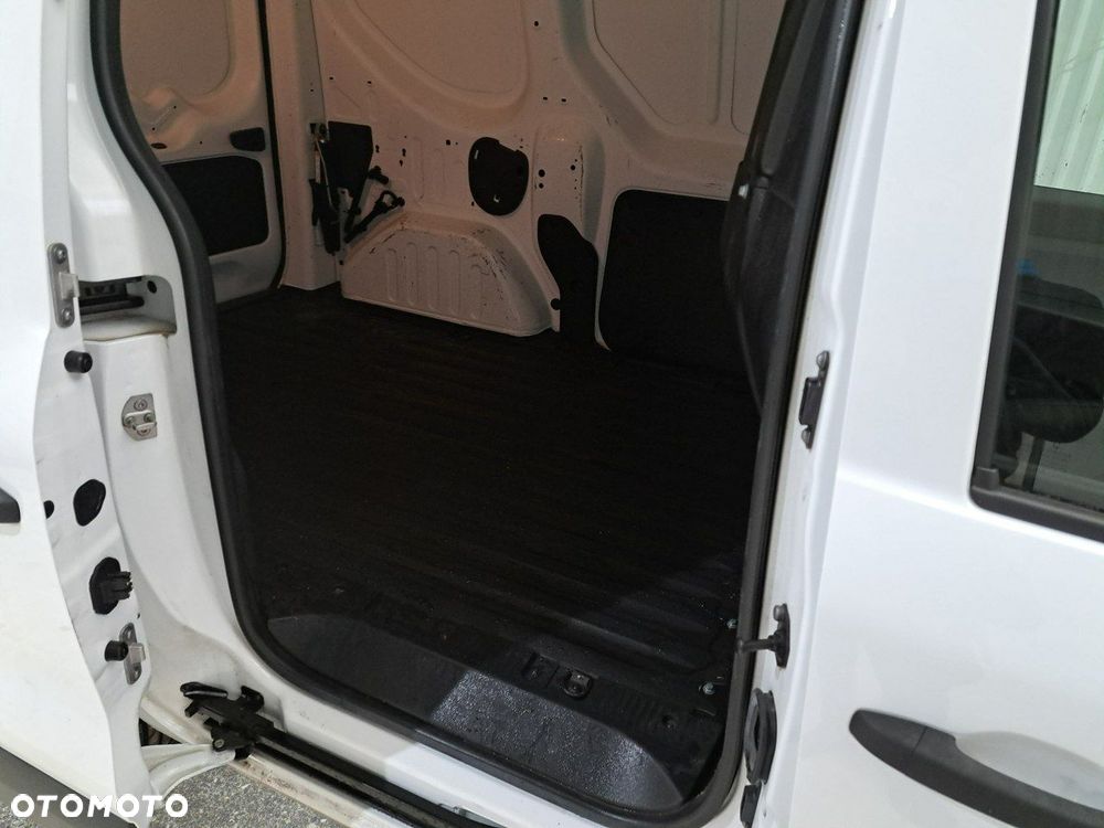 Renault Express - 12