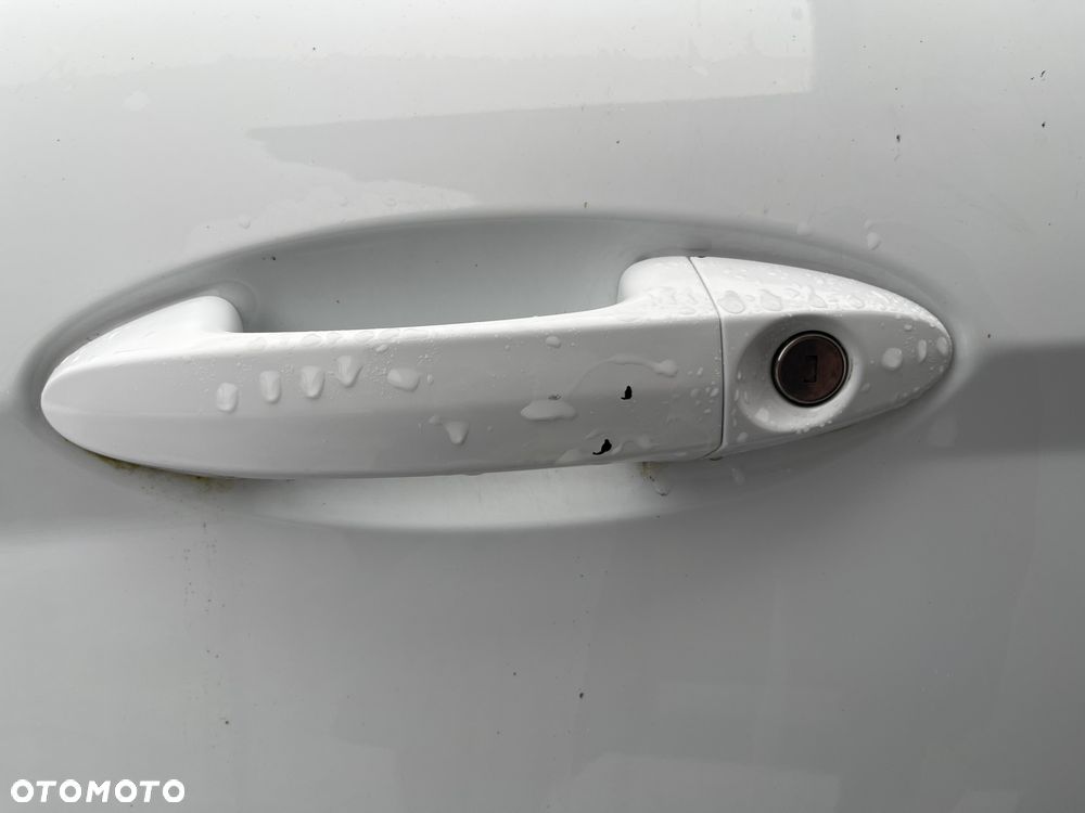 Ford Fiesta - 11