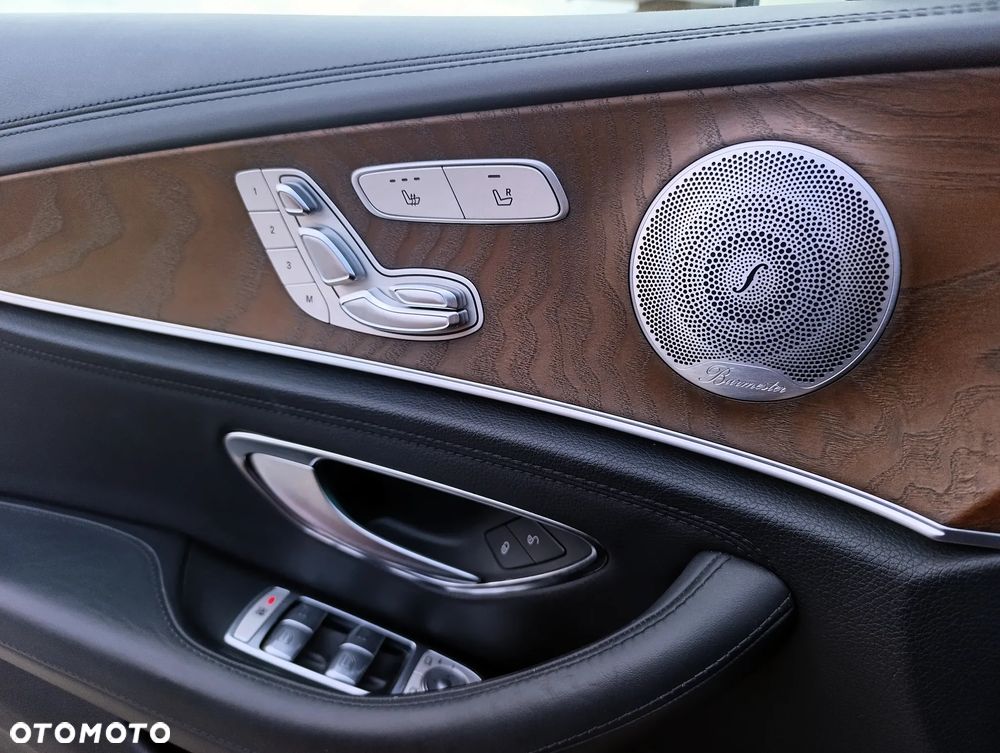 Mercedes-Benz Klasa E - 17