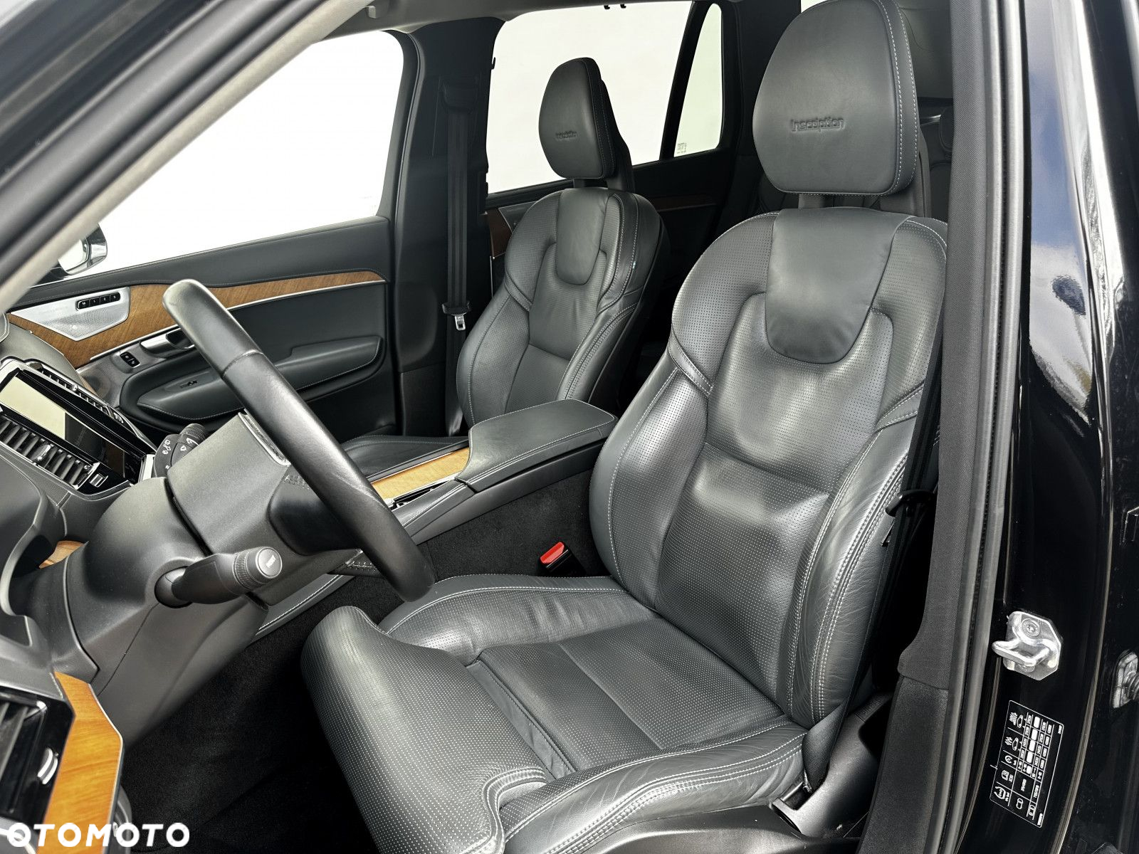 Volvo XC 90 - 25