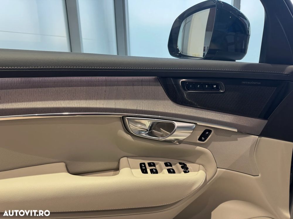 Volvo XC 90 T8 AWD PHEV Plus Dark - 18