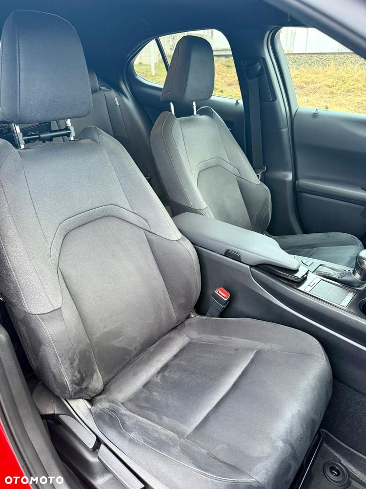 Lexus UX 200 GPF Business 2WD - 37