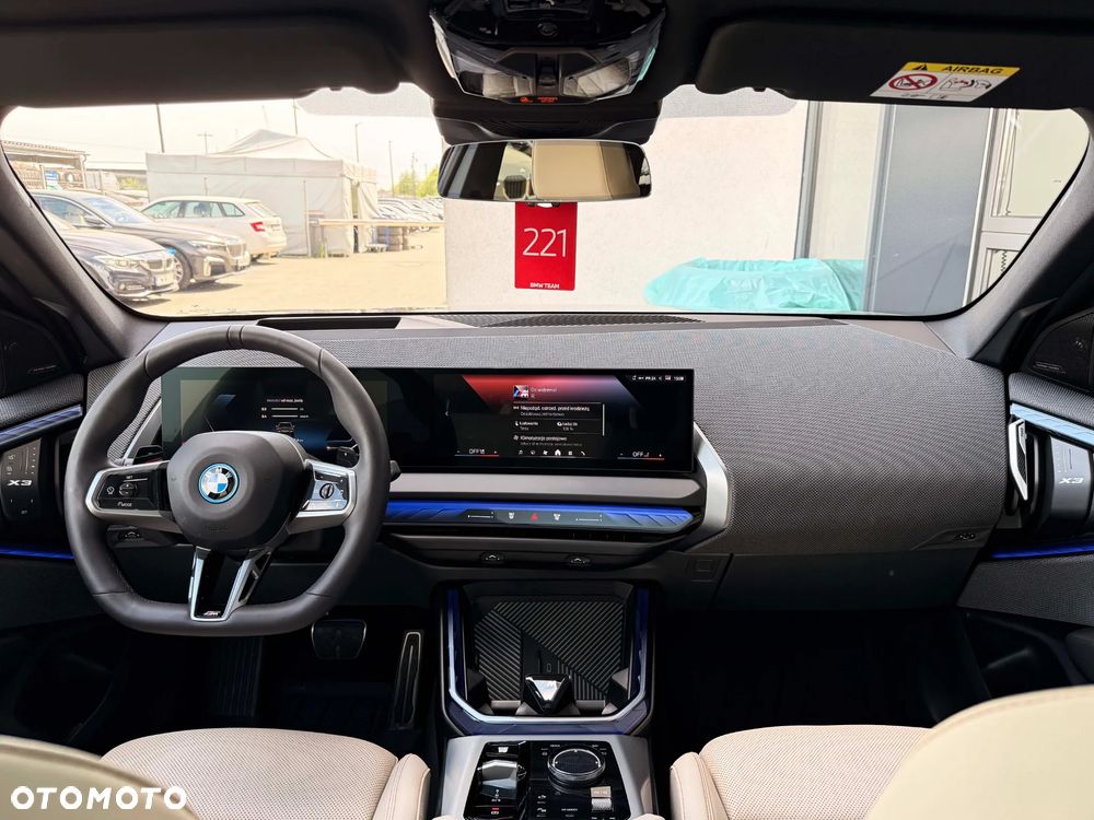 BMW X3 xDrive30e - 21