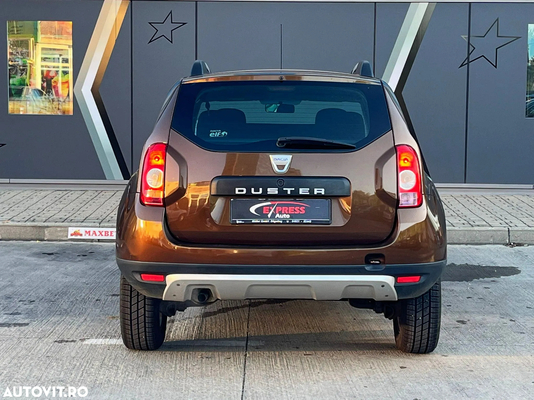 Dacia Duster 1.6 4x2 Laureate - 13