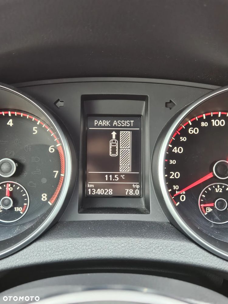 Volkswagen Golf 2.0 GTI DSG - 27