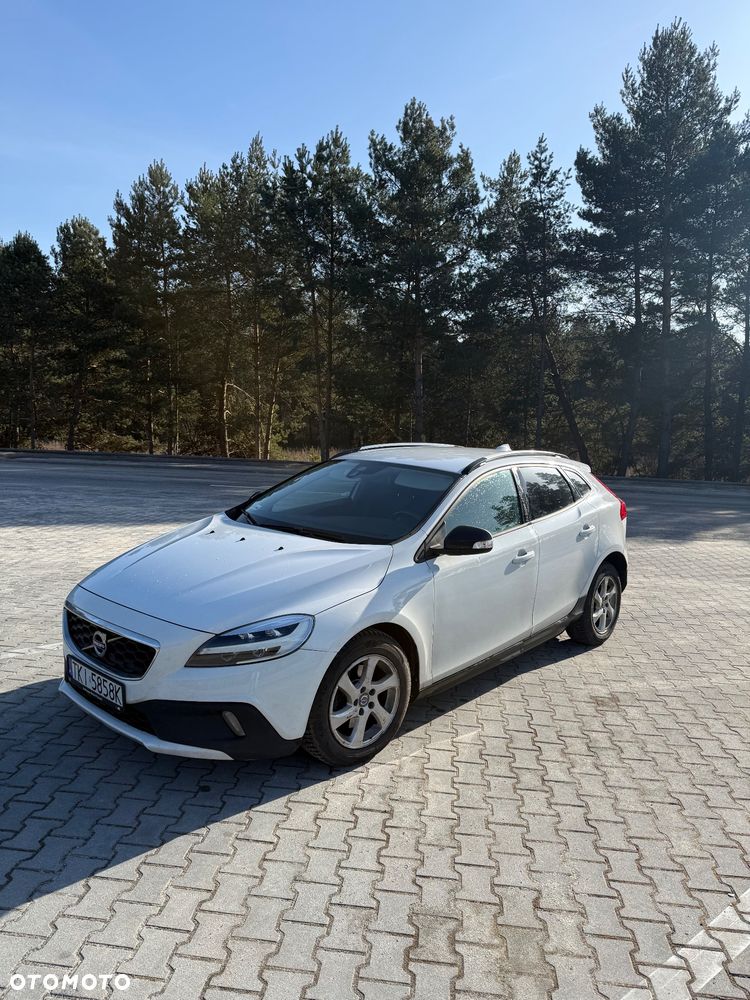 Volvo V40 Cross Country - 7