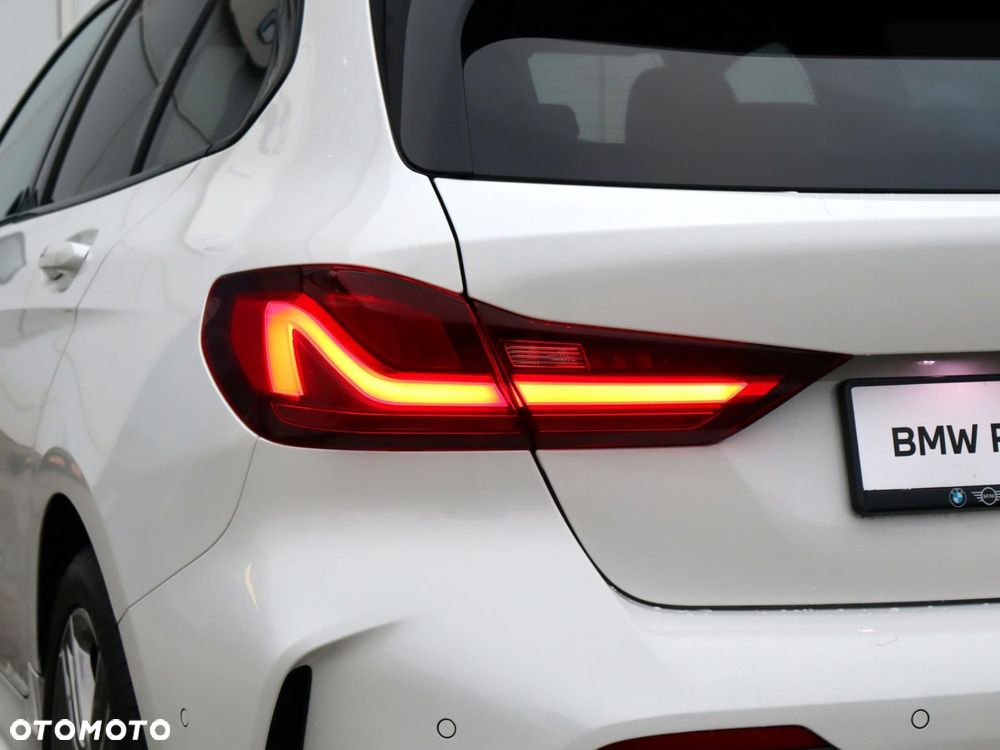 BMW Seria 1 - 22