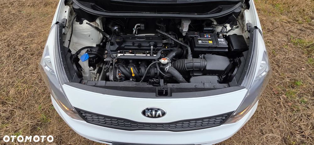 Kia Rio 1.2 L - 26