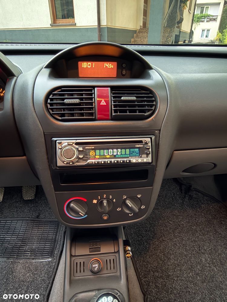 Opel Corsa 1.0 City 12v - 15