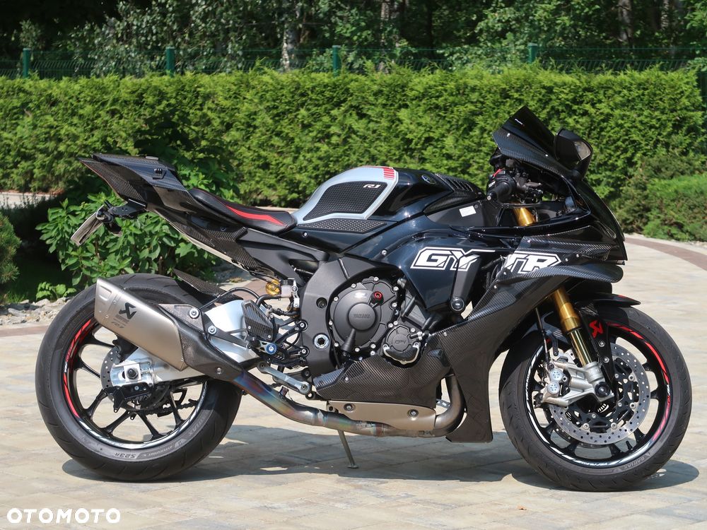 Yamaha R1 - 29