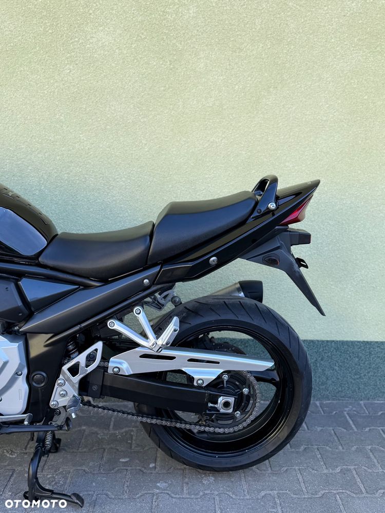 Suzuki Bandit - 24
