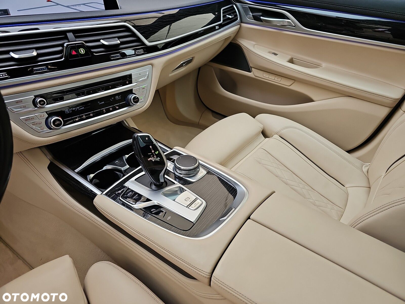 BMW Seria 7 - 24