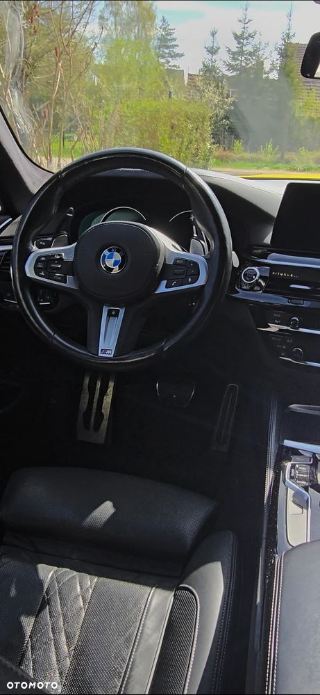 BMW Seria 5 M550i xDrive sport - 7