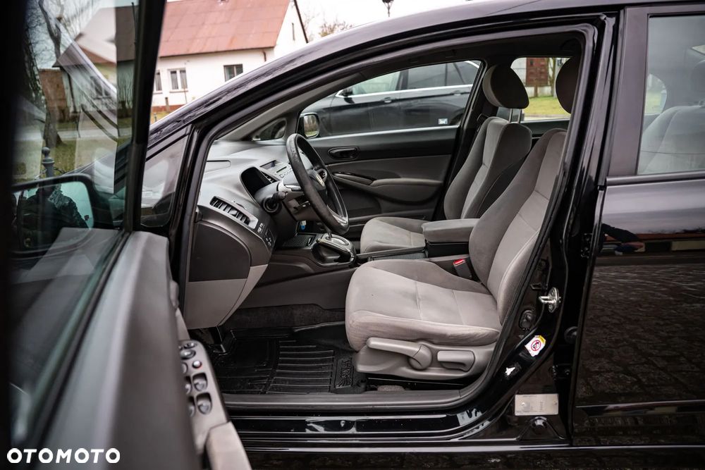 Honda Civic 1.8 Comfort - 11