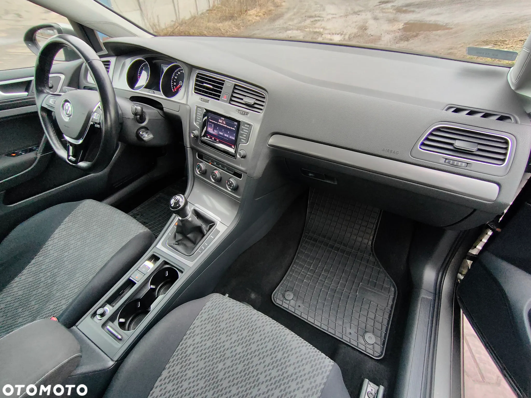 Volkswagen Golf VII 1.6 TDI BMT Trendline - 22