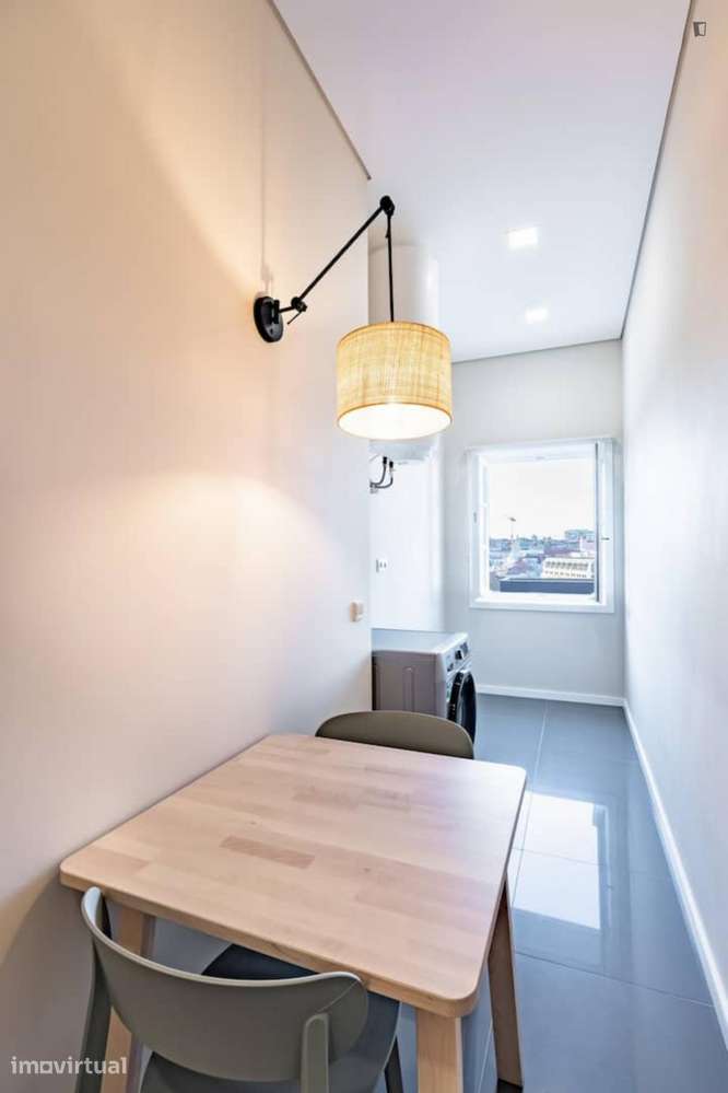 Apartamento com 1 quartos - localizado em Santo Ildefonso Porto - Grande imagem: 2/25