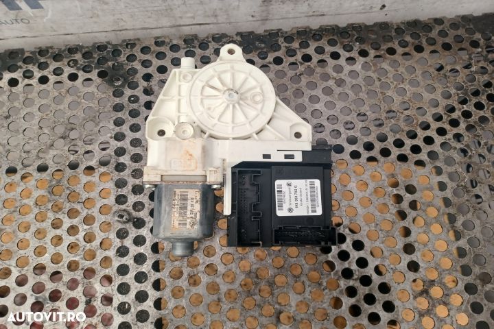 Motoras macara geam fata stanga 0130822229 Citroen C1 1 [2005 - 2008] - 1