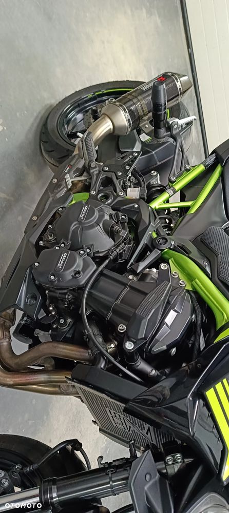 Kawasaki Z 900 - 13