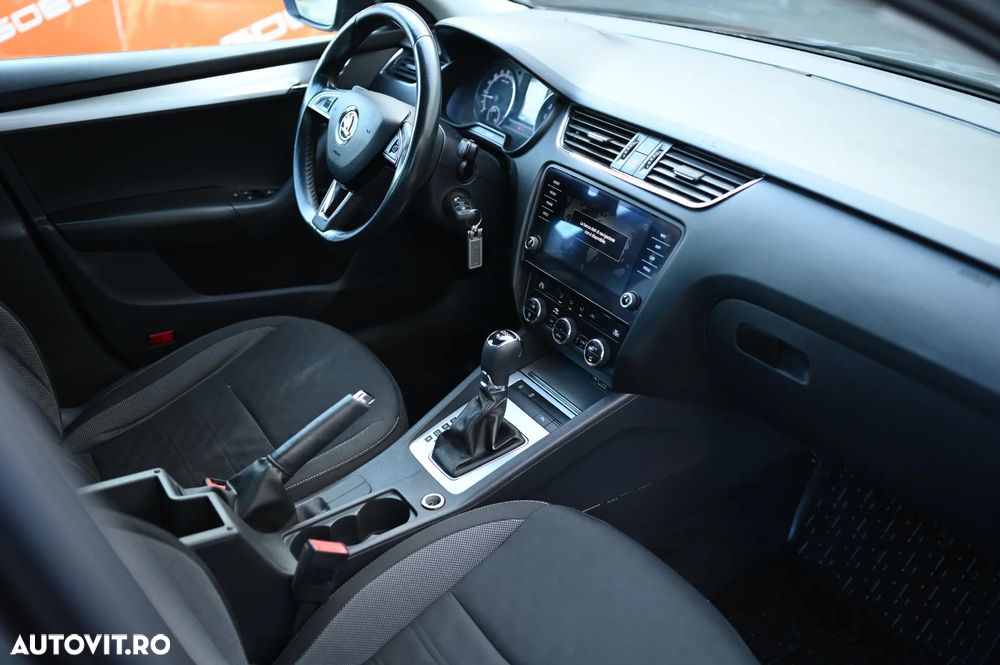 Skoda Octavia - 21