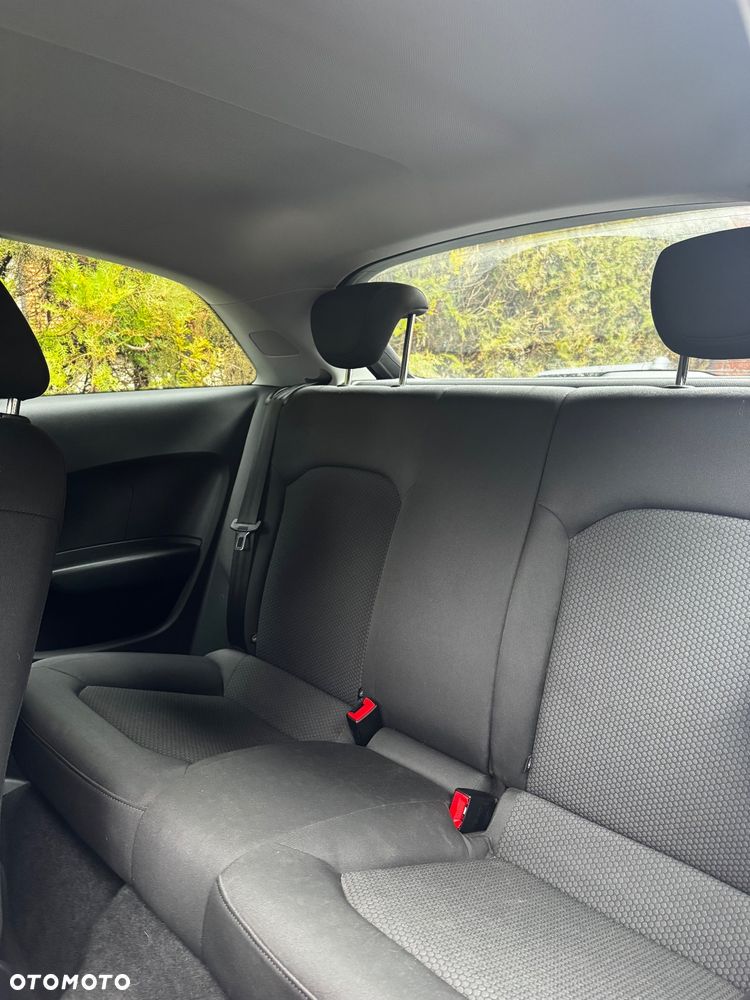 Audi A1 3-drzwiowe 1.6 TDI design - 10