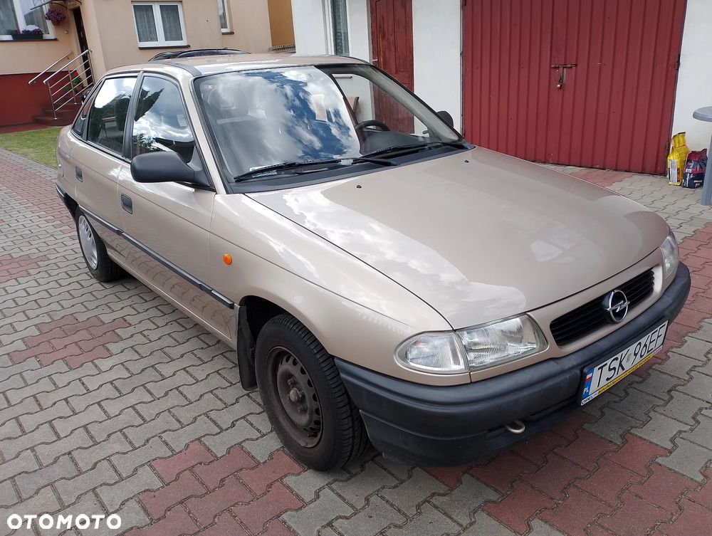 Opel Astra 1.4 Start - 4