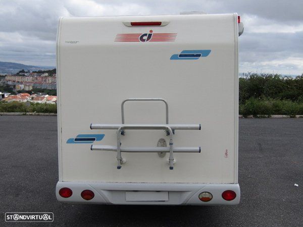 CI International Elliot Cama francesa e duche separado - 4