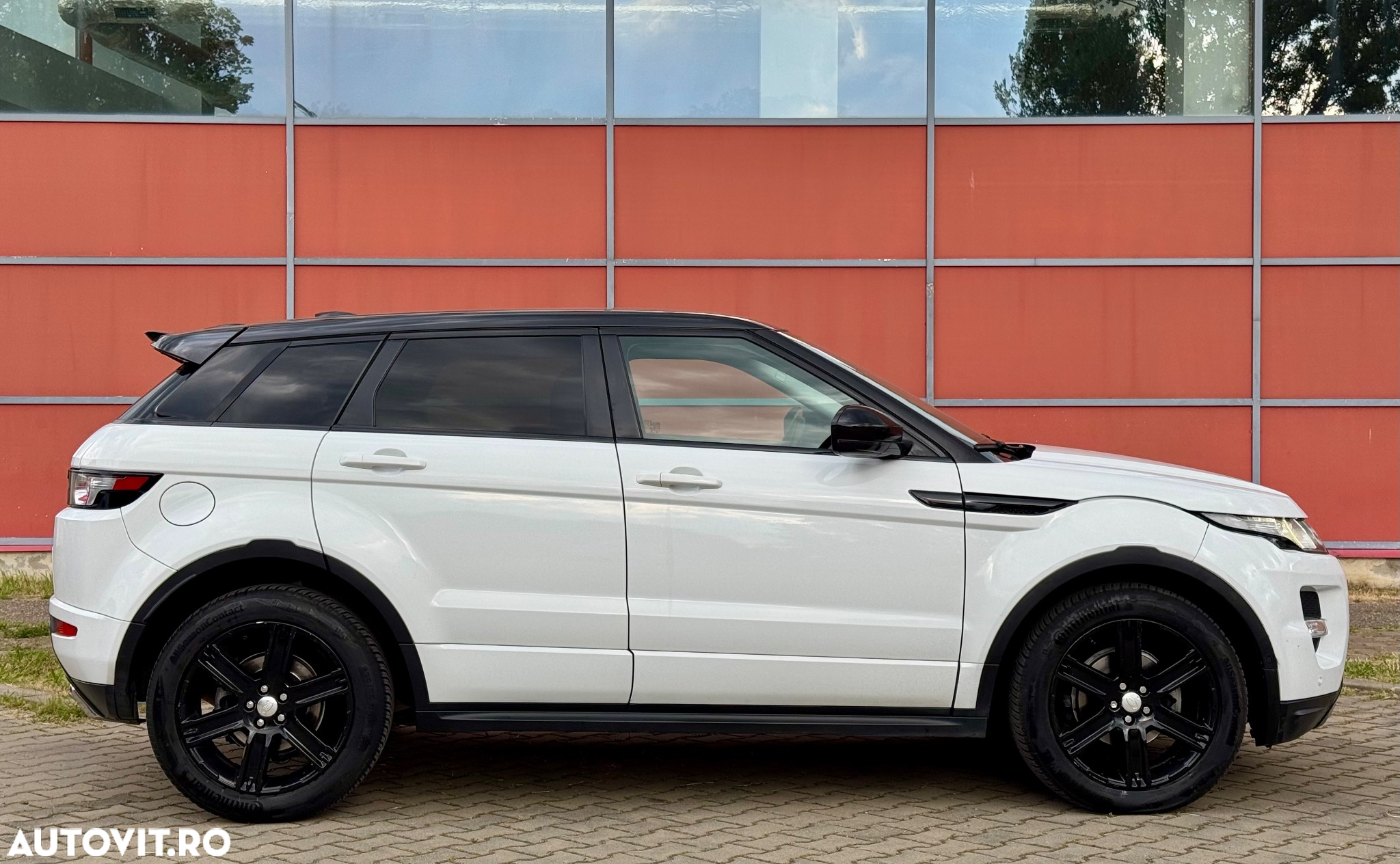 Land Rover Range Rover Evoque - 22