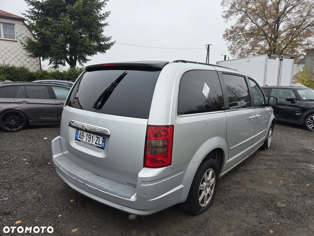 Chrysler Grand Voyager - 8