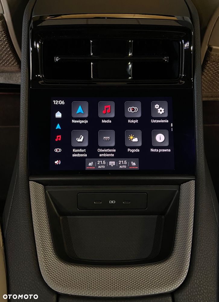 Porsche Panamera 4 E-Hybrid PHEV - 25