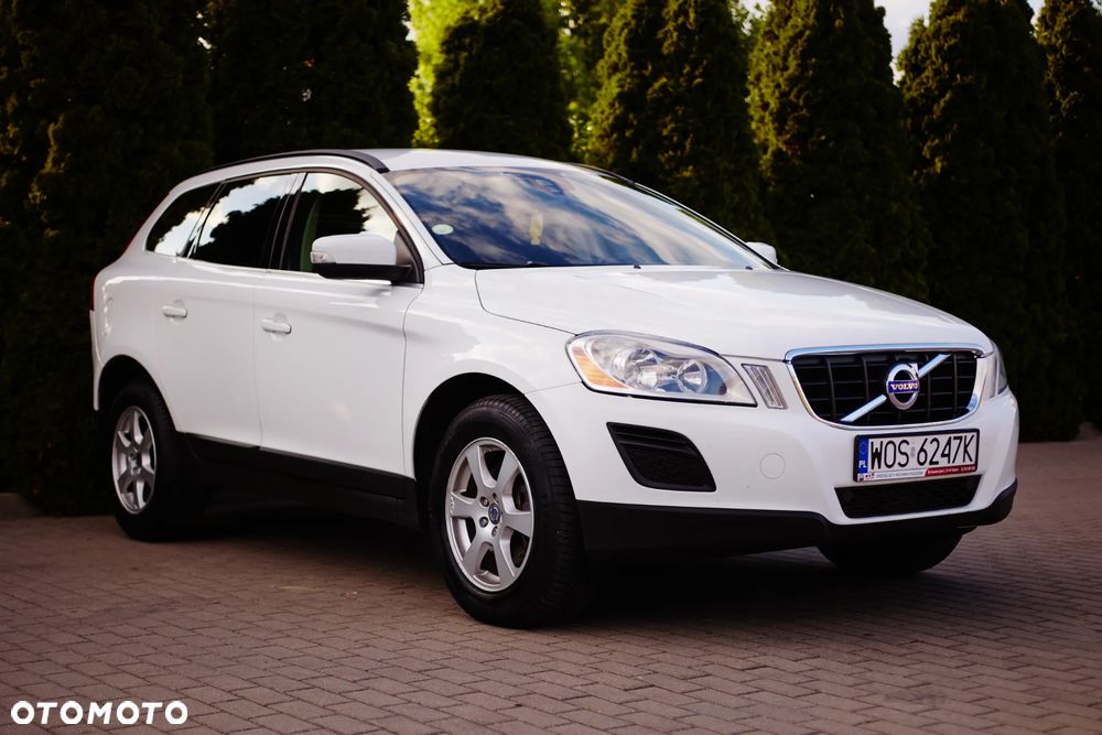 Volvo XC 60 D4 Momentum - 10