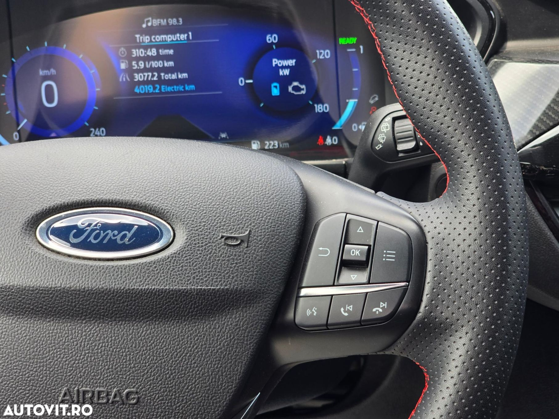 Ford Kuga 2.5 Duratec FHEV ST-LINE - 15