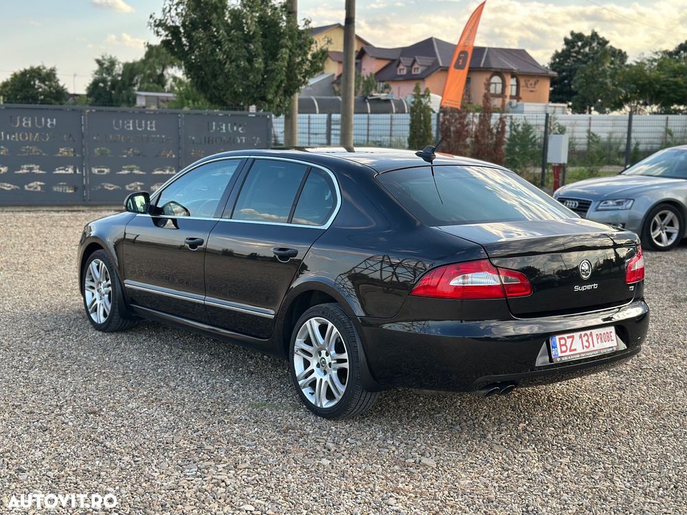 Skoda Superb 2.0 TDI Elegance - 3
