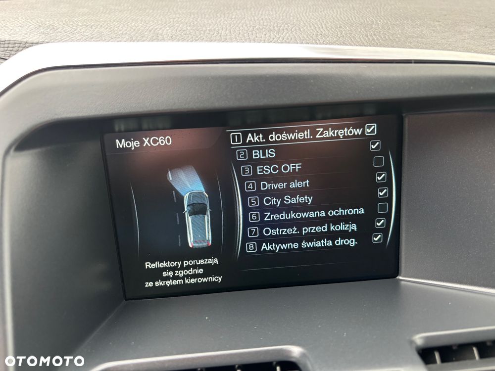Volvo XC 60 D4 AWD Geartronic RDesign - 33