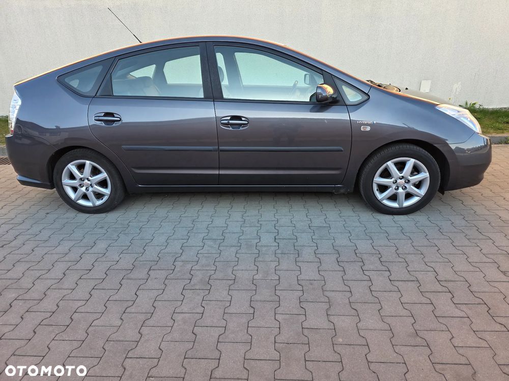 Toyota Prius 1.5 VVT-i Prestige - 14