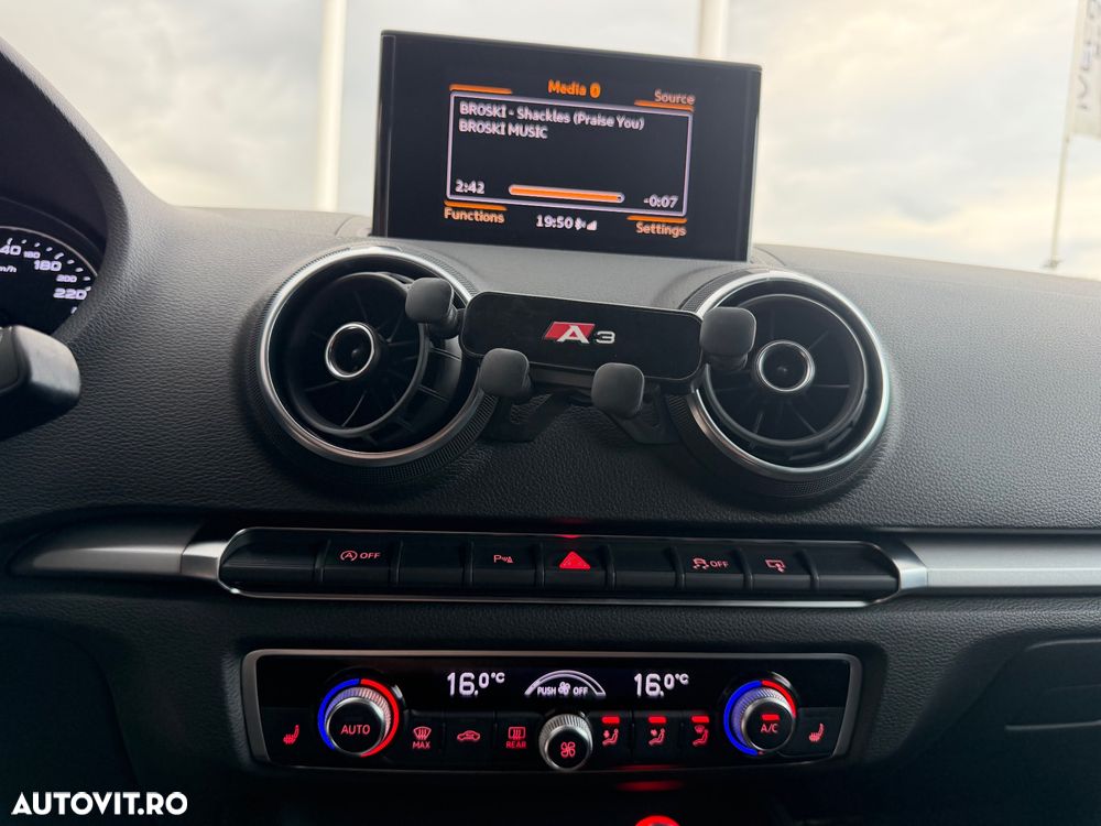 Audi A3 2.0 TDI (clean diesel) quattro Attraction - 37
