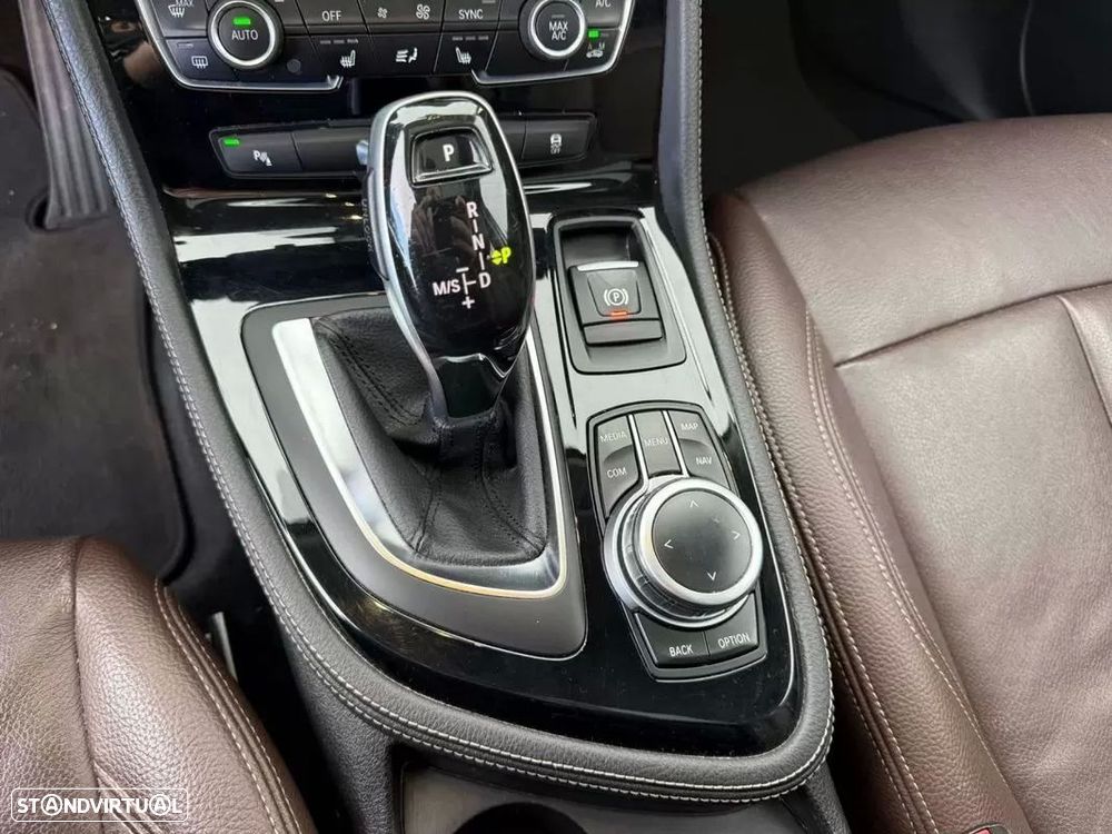 BMW 218 Active Tourer i Line Luxury Auto - 11