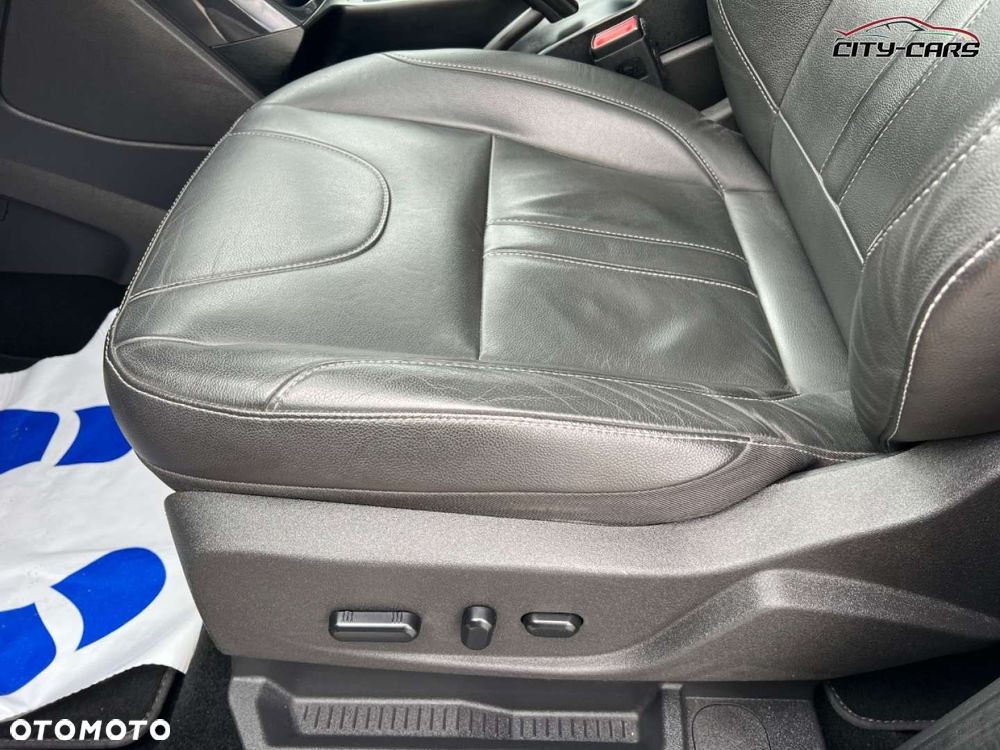 Ford Kuga - 13