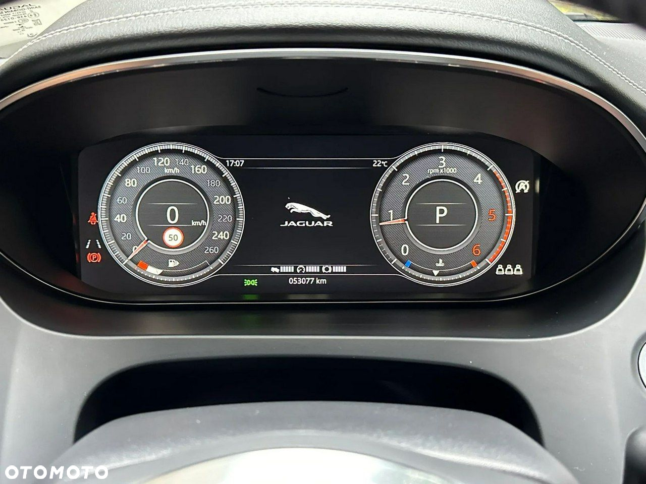 Jaguar E-Pace - 18
