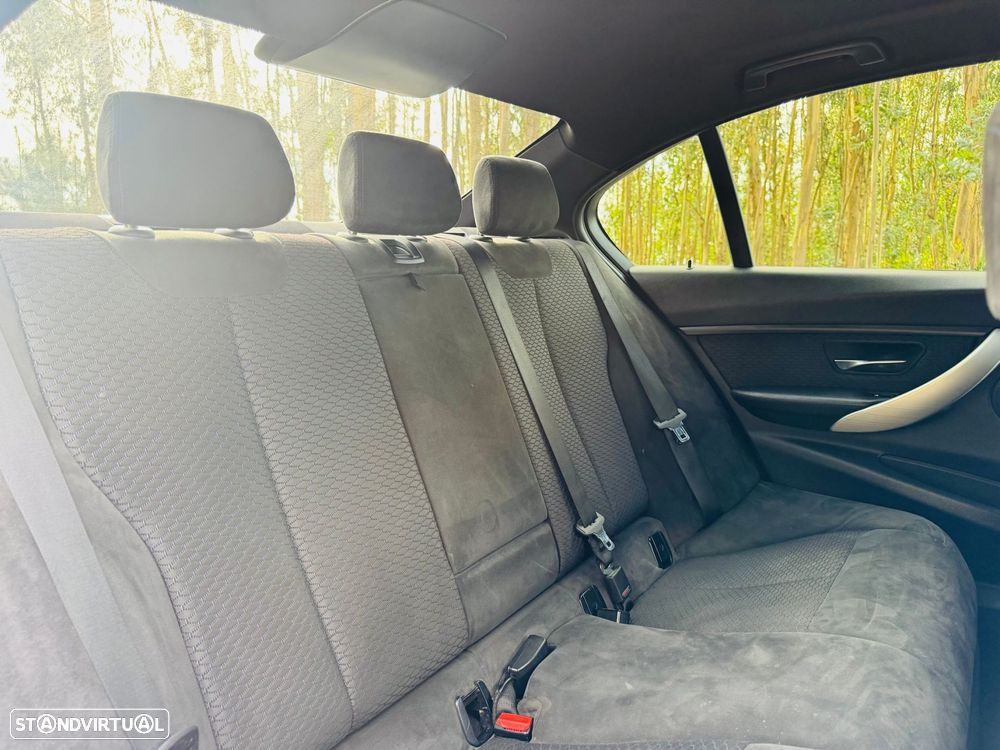 BMW 325 d Pack M - 39