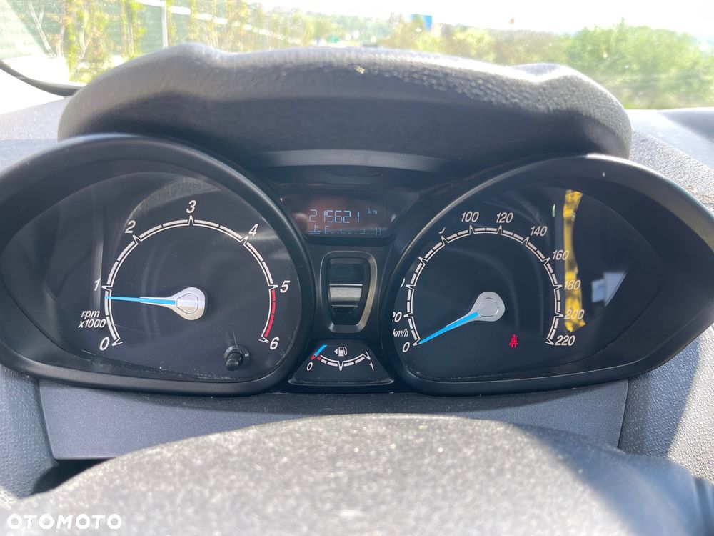 Ford Fiesta 1.6 TDCi Trend - 11