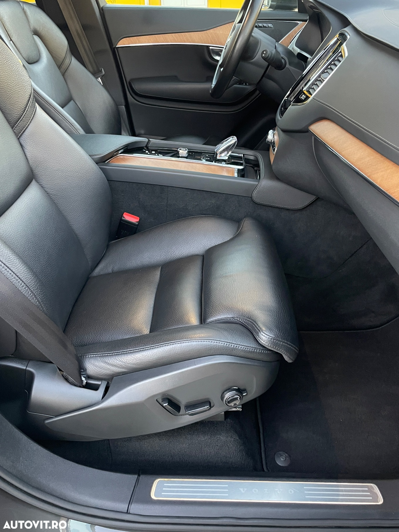 Volvo XC 90 B5 MHEV AWD 7 locuri Momentum Pro - 9